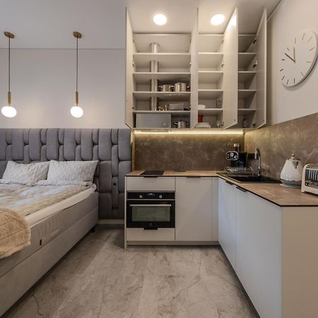 Old Town - Bajor Studios - Self Check-In And Parking كاوناس المظهر الخارجي الصورة